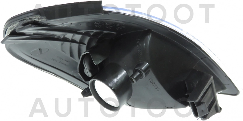 Указатель поворота угловой левый (под 1 ламповую фару) -ST2151592L Sat для NISSAN BLUEBIRD SYLPHY, NISSAN ALMERA