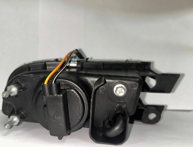 Фара противотуманная правая -ST20313R Sat для TOYOTA CALDINA, TOYOTA CARINA E