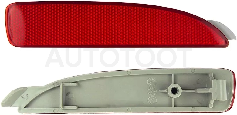Отражатель Mazda 3 03-19 / 6 12-18 (у каждой модели своя сторона применимоости)