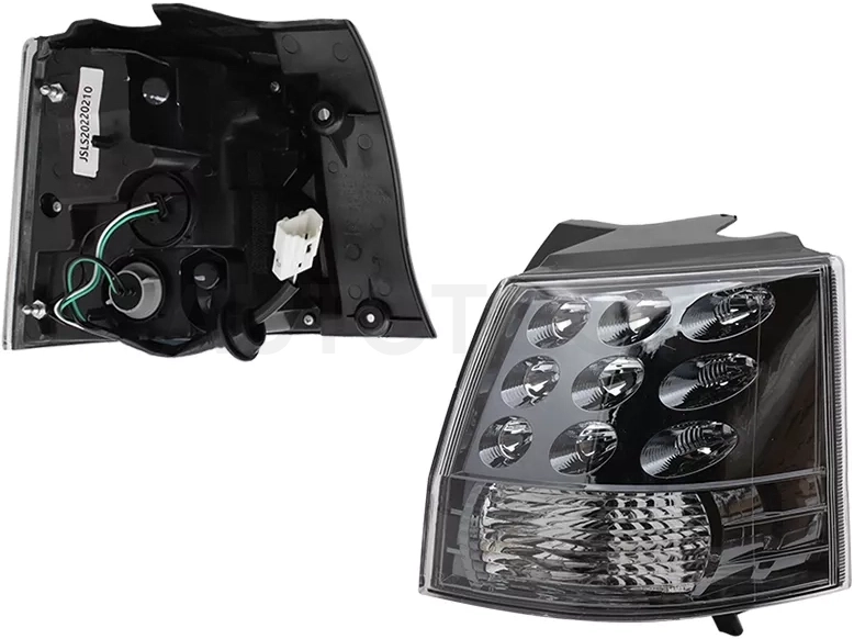 Фонарь задний Mitsubishi Outlander 05-12 (Справа)