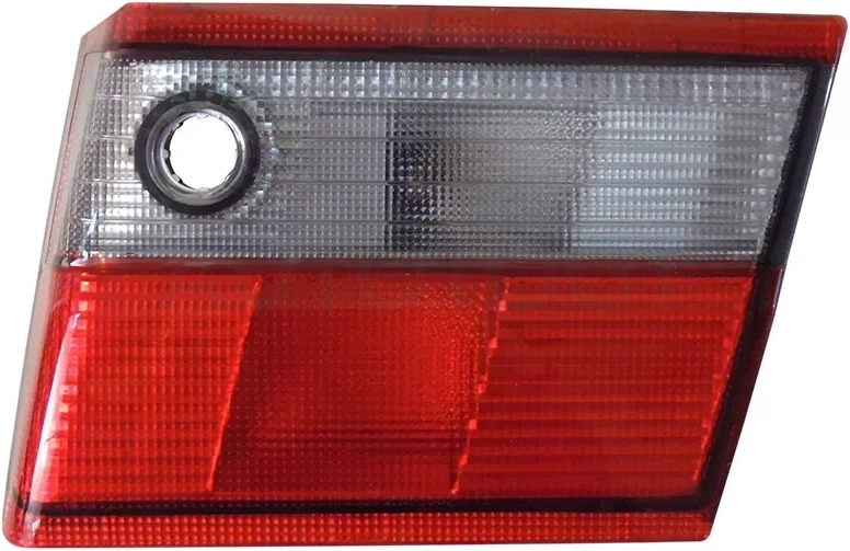 Фонарь в крышку багажника Toyota Carina E 96-98 / Corona (T190) 94-96 (Справа/ 4D SED)