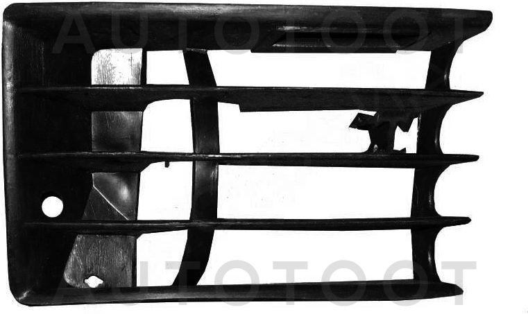 Решетка в передний бампер правая (с отверстием под противотуманку) -  для AUDI 100