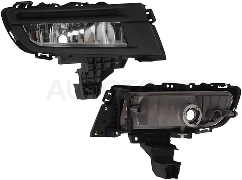 Фара противотуманная (Справа/ 4D SED) Mazda 3 06-09 / Axela 06-09