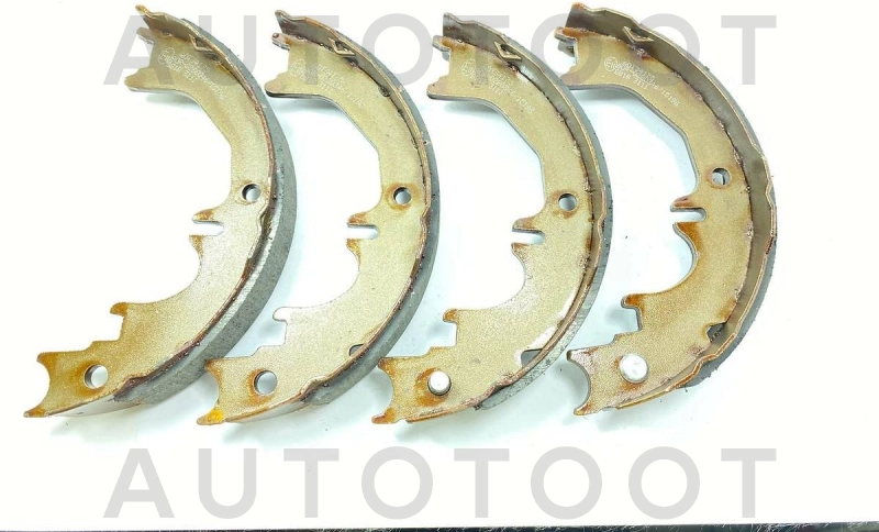 Колодки стояночного тормоза -ST4655060060 Sat для LEXUS GX460, LEXUS LX470, TOYOTA LAND CRUISER, TOYOTA LAND CRUISER PRADO