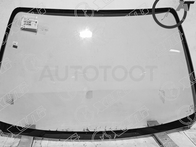 Стекло лобовое без полосы TOYOTA CALDINA /AVENSIS 4 /5D 97-03 (уценка на 50%)