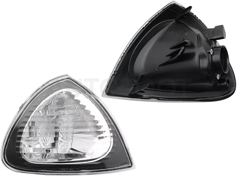 Габарит Toyota Avensis (T220) 97-00 / Caldina (T210) 97-99 (Справа) - Артикул ST0532R - Производитель Sat - Фото, Отзывы, Цены