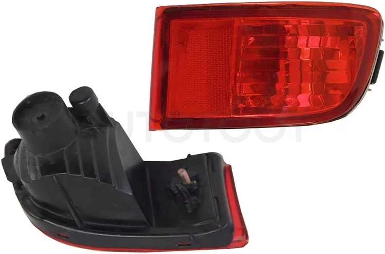 Отражатель Toyota Land Cruiser Prado (J120) 02-09 / 4Runner 02-09 / Hilux Surf 02-09 (Сзади/ Справа)