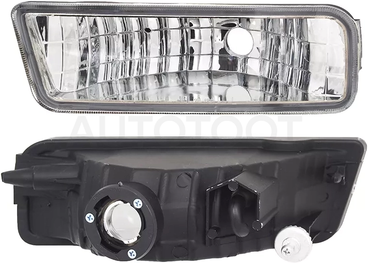 Фара противотуманная (Слева) Toyota Lite Ace Noah 98-01 / Town Ace Noah 98-01