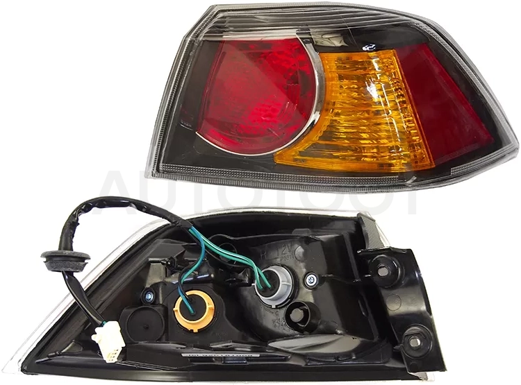 Фонарь задний Mitsubishi Lancer 07-17 / Lancer Evolution 07-17 (Справа/ чёрный)