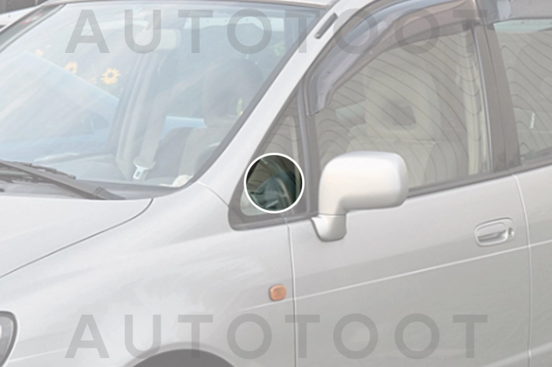 Стекло форточки (уголок) переднее левое -  для TOYOTA COROLLA SPACIO