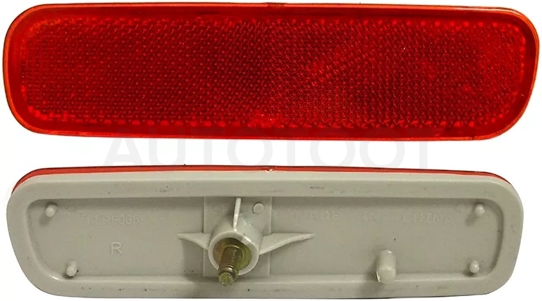 Отражатель Toyota Land Cruiser (J100) 98-07 / Lexus LX 98-07 / Toyota Land Cruiser Cygnus 98-07 (Сзади/ Справа)