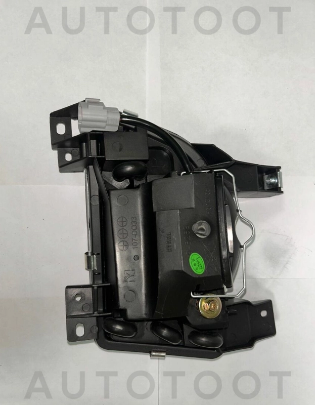 Фара противотуманная правая -  для MAZDA 323 (FAMILIA), MAZDA 5 (PREMACY)