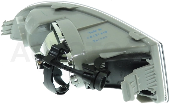 Фара противотуманная левая -ST6652006L Sat для SKODA OCTAVIA