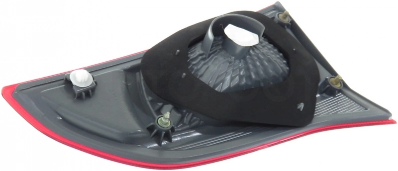 Фонарь в крышку багажника левый -ST2141326L Sat для MITSUBISHI PAJERO SPORT