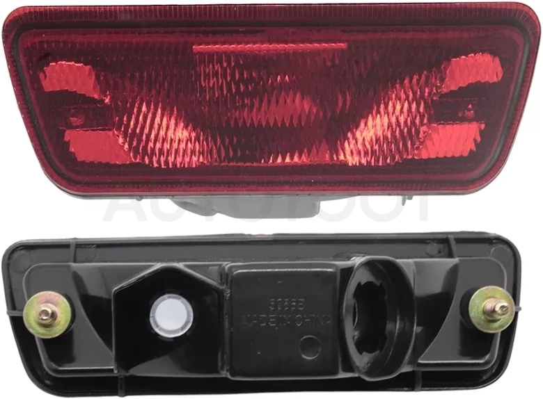 Фонарь в задний бампер Nissan Juke 10-14 / Pathfinder 12-21 / Tiida 04-14 / X-Trail 13-22