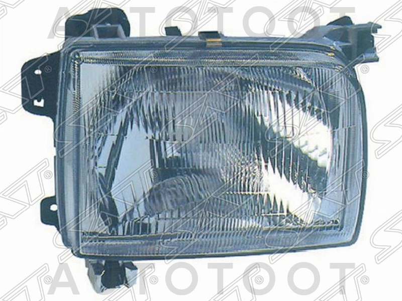 Фара правая -  для NISSAN DATSUN