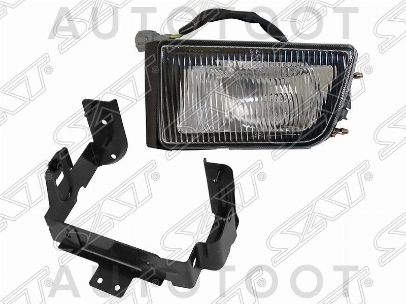 Фара противотуманная левая (с креплением) -ST2152012L Sat для NISSAN CEFIRO, NISSAN MAXIMA