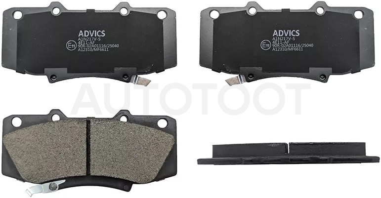 Колодки тормозные (Спереди) Toyota Hilux Pick Up 04- / Fortuner 04-20