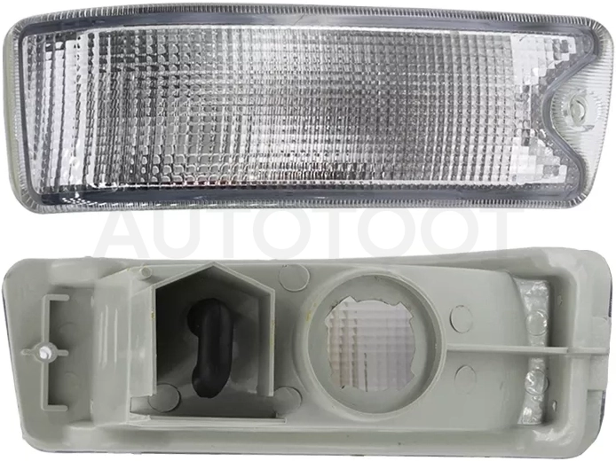 Поворот Mitsubishi Delica 94-07 / Space Gear 94-07 (Справа/ В бампер)