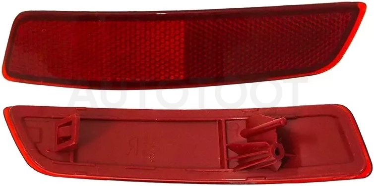 Отражатель Toyota Corolla (E180) 12-19 / Lexus ES 12-18 / GS 07-20 / GS F 16-18 (Слева)