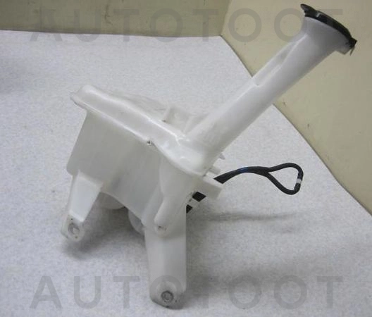 Бачок омывателя -  для TOYOTA RACTIS