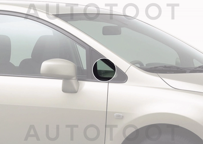 Стекло форточки (уголок) переднее правое -  для NISSAN TIIDA