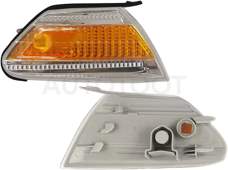 Габарит Toyota Mark II (X100) 96-00 (Справа) - Артикул ST22252R - Производитель Sat - Фото, Отзывы, Цены
