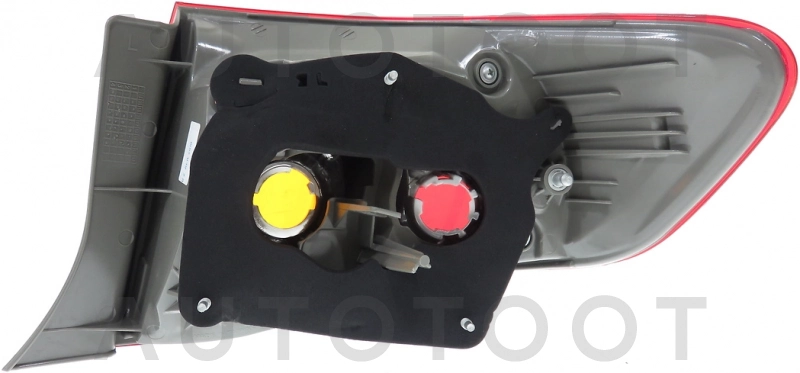 Фонарь задний левый -ST21219Q3L Sat для TOYOTA COROLLA