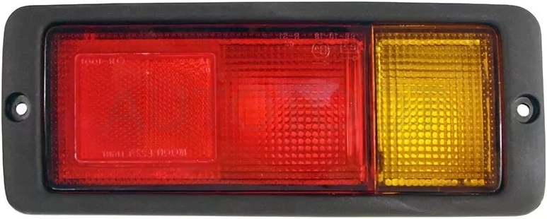 Фонарь в задний бампер Mitsubishi Pajero 91-00 / Montero 91-99 / RVR 91-99 (Справа)