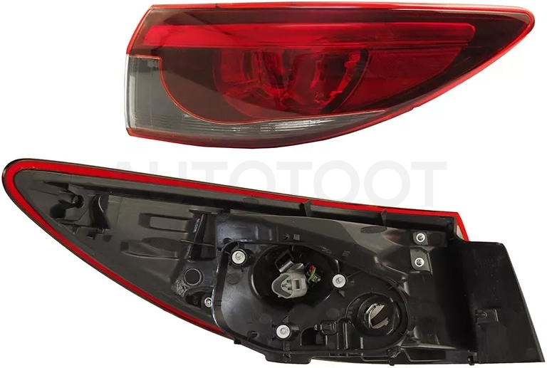 Фонарь задний Mazda 6 15-18 / Atenza 15-18 (Справа/ LED/ 4D SED)