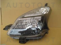 Фара левая -  для TOYOTA RACTIS