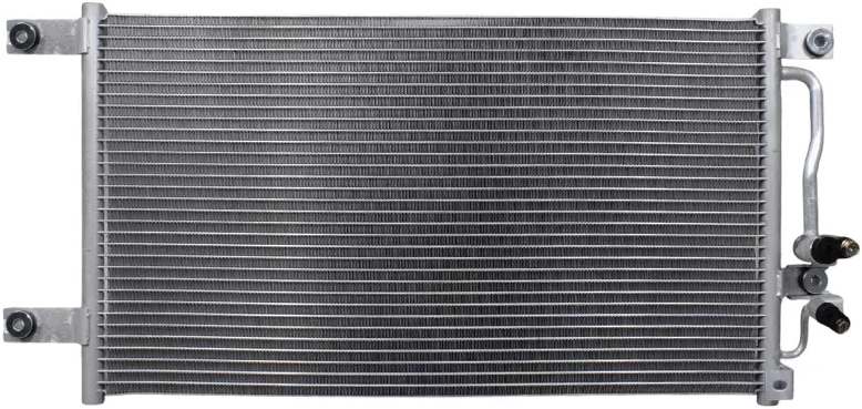 Радиатор кондиционера Mitsubishi L200 96-06 / Pajero Sport 96-08 / Challenger 96-01 / Montero Sport 96-00