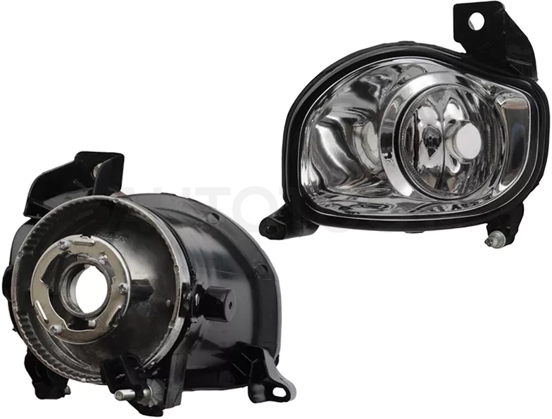 Фара противотуманная (Слева) Toyota Avensis (T250) 03-06 / Premio 04-07 / Avensis Verso 03-09