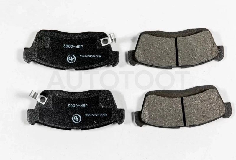 Колодки тормозные, передние D0045M