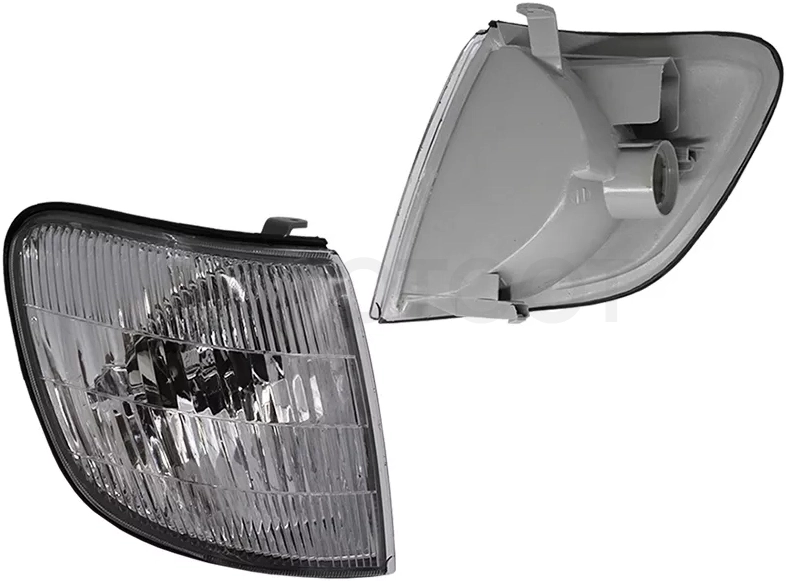 Габарит Subaru Forester 00-02 (Справа)
