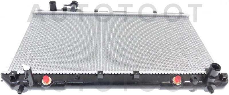 Радиатор охлаждения AT 2L -TY0004102R Sat для TOYOTA RAV4