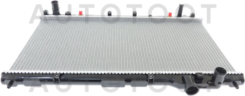 Радиатор охлаждения AT 2L -TY0004102R Sat для TOYOTA RAV4