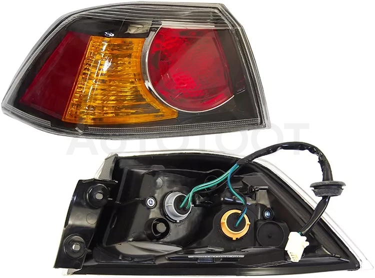 Фонарь задний Mitsubishi Lancer 07-17 / Lancer Evolution 07-17 (Слева/ чёрный)
