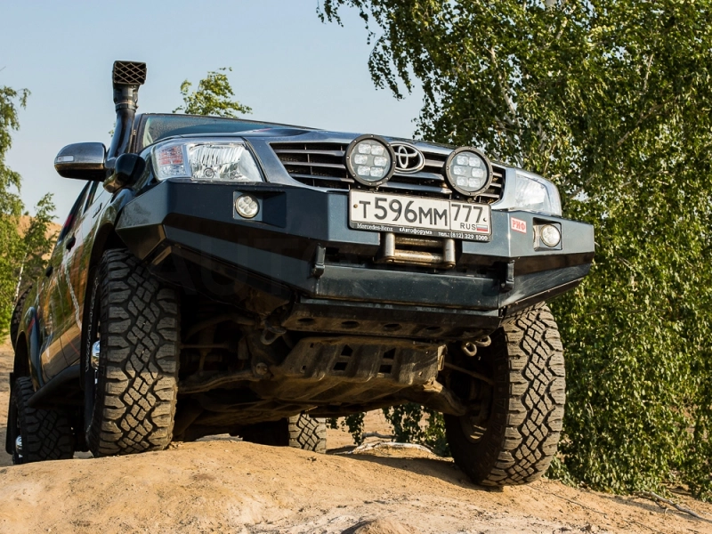 Toyota Hilux 2005-2014 Защита бачка омывателя под бампер РИФ - Артикул RIFVIG33002 - Производитель Риф - Фото, Отзывы, Цены