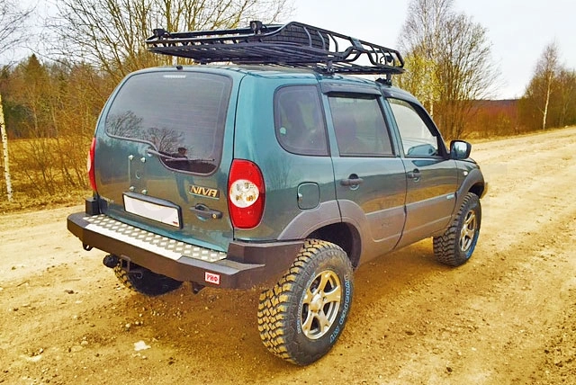 Chevrolet Niva Бампер РИФ силовой задний с квадратом под фаркоп - Артикул RIFCHN20100 - Производитель Риф - Фото, Отзывы, Цены