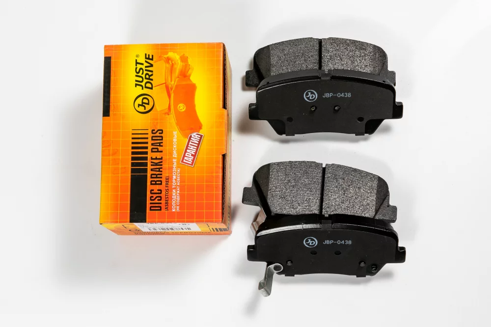 Колодки тормозные дисковые передние - Артикул JBP0438 - Производитель Just Drive - Фото, Отзывы, Цены 