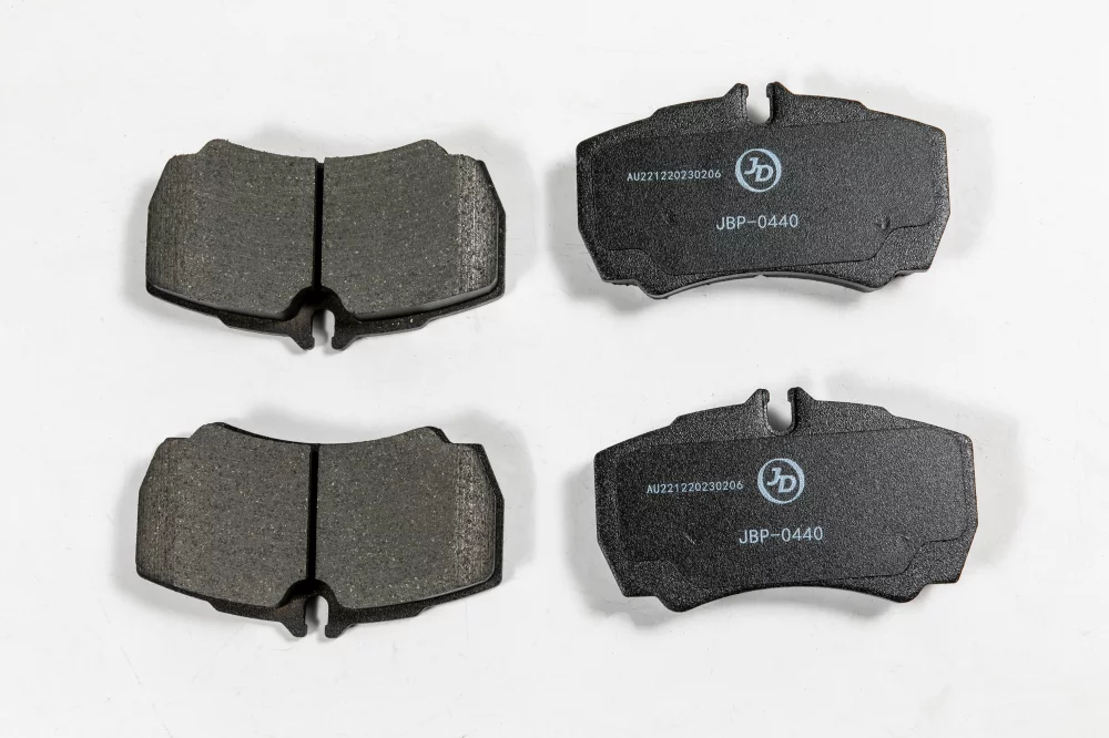 Колодки тормозные дисковые задние - Артикул JBP0440 - Производитель Just Drive - Фото, Отзывы, Цены 