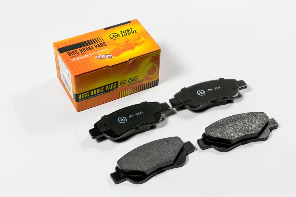 Колодки тормозные дисковые, передние (с антискрипной пластиной) - Артикул JBP0546 - Производитель Just Drive - Фото, Отзывы, Цены 