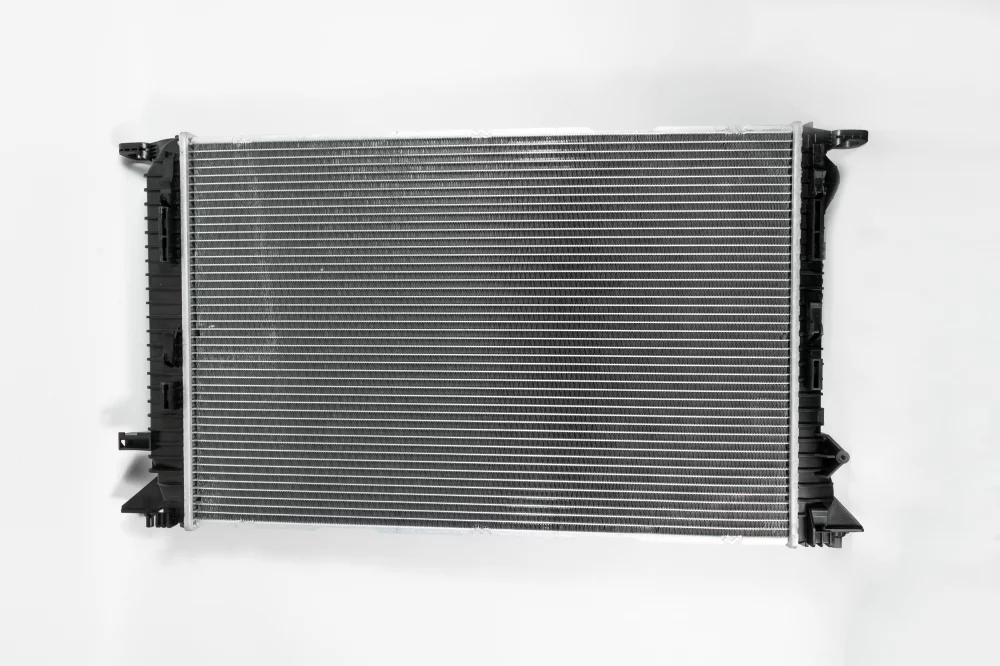 Радиатор двигателя AT (Способ сборки сот - Паяный) - Артикул JPR0041 - Производитель Just Drive - Фото, Отзывы, Цены 