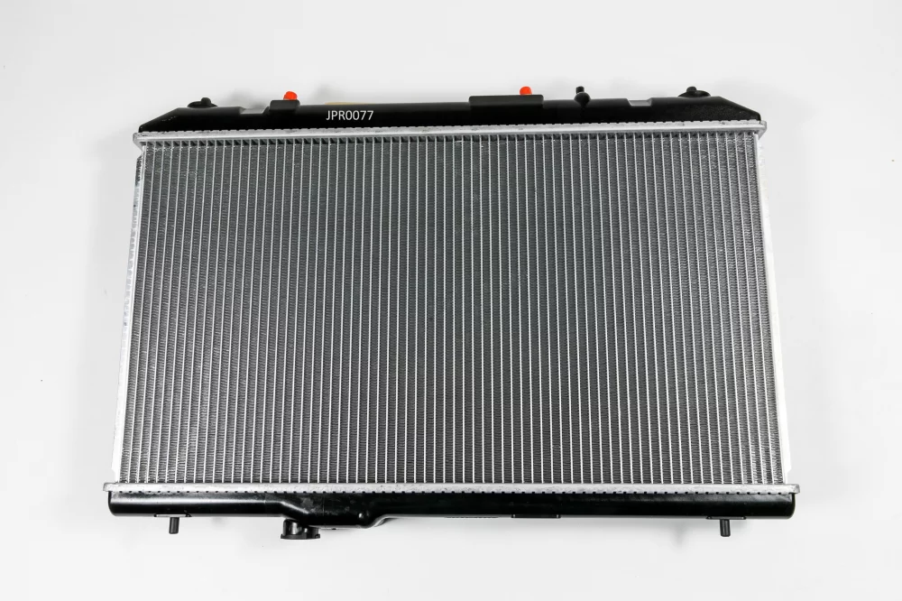Радиатор двигателя AT (Способ сборки сот - Паяный) - Артикул JPR0077 - Производитель Just Drive - Фото, Отзывы, Цены 