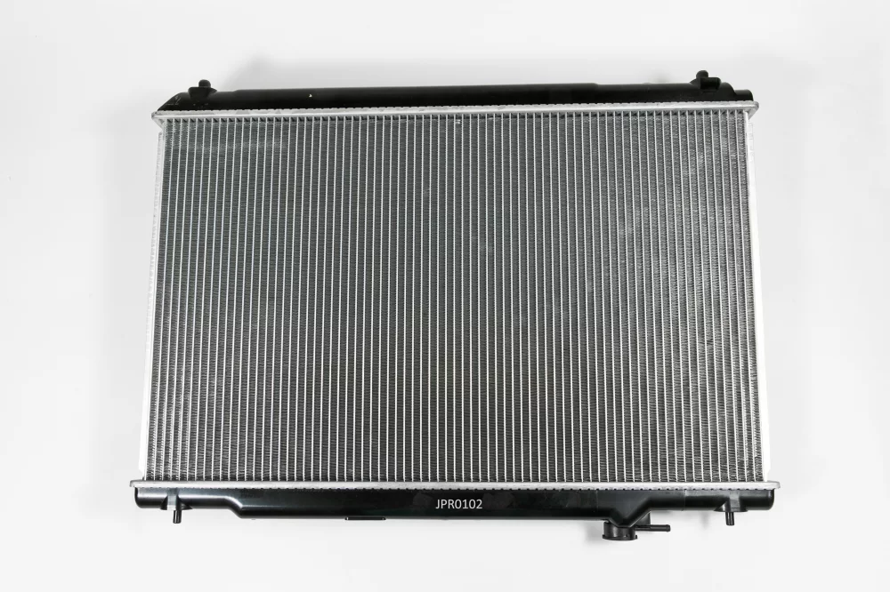 Радиатор двигателя AT (Способ сборки сот - Паяный) - Артикул JPR0102 - Производитель Just Drive - Фото, Отзывы, Цены 