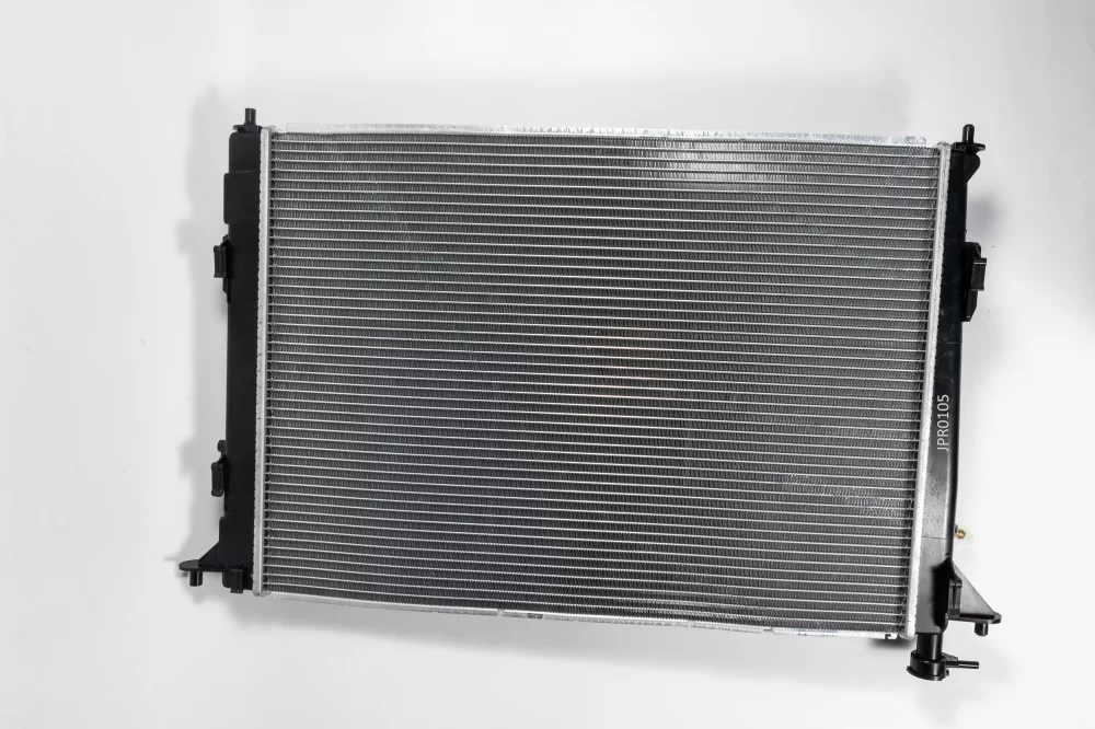 Радиатор двигателя AT (Способ сборки сот - Паяный) - Артикул JPR0105 - Производитель Just Drive - Фото, Отзывы, Цены 