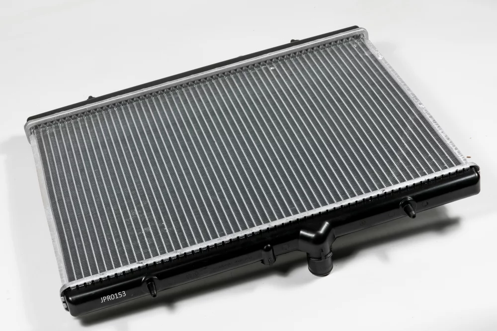 Радиатор двигателя MT (Способ сборки сот - Паяный) - Артикул JPR0153 - Производитель Just Drive - Фото, Отзывы, Цены 