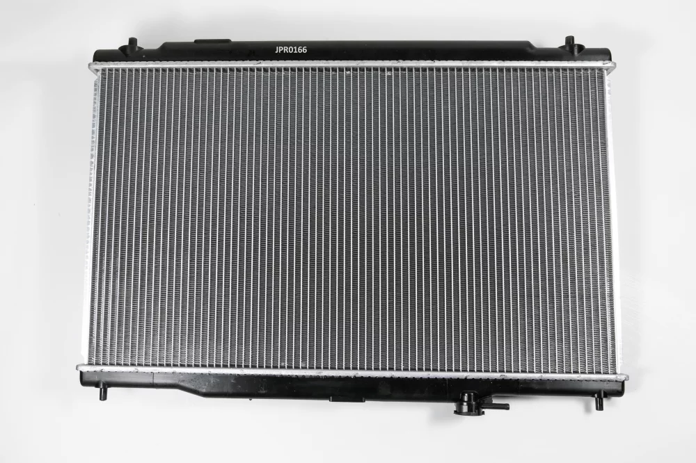 Радиатор двигателя AT (Способ сборки сот - Паяный) - Артикул JPR0166 - Производитель Just Drive - Фото, Отзывы, Цены 