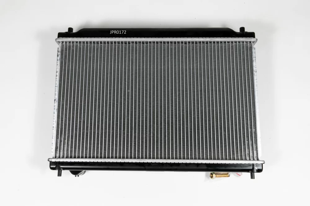 Радиатор двигателя AT (Способ сборки сот - Паяный) - Артикул JPR0172 - Производитель Just Drive - Фото, Отзывы, Цены 